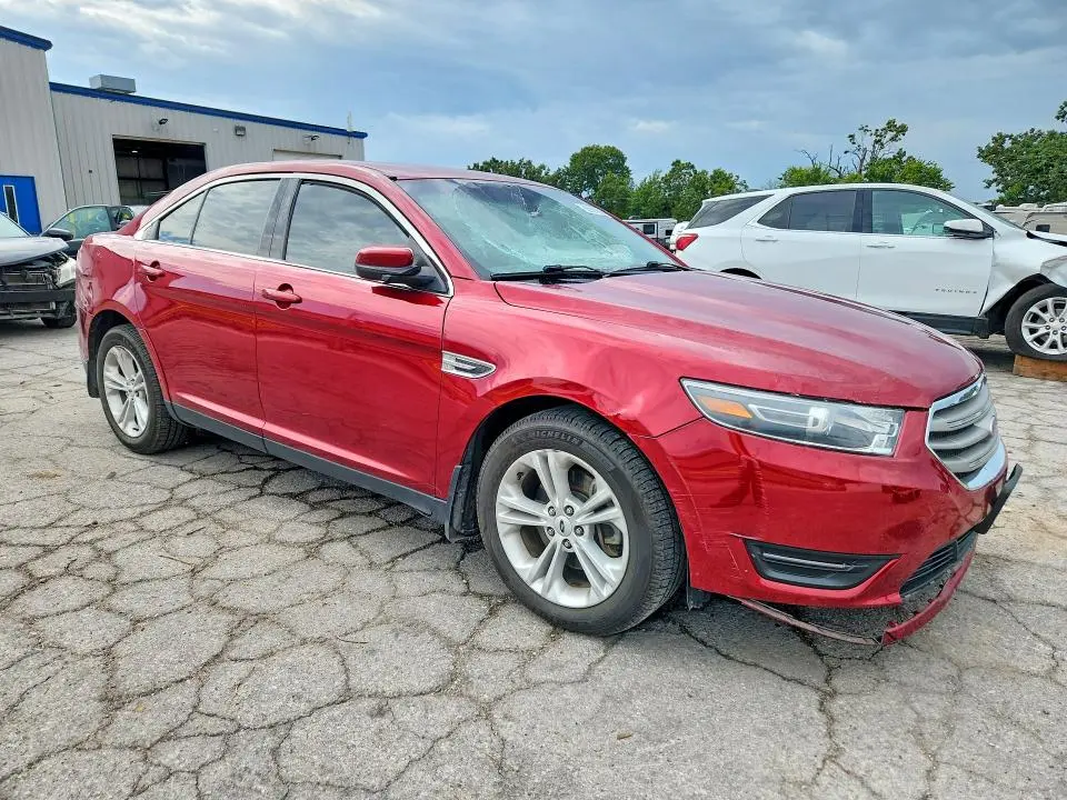 2017 FORD TAURUS SEL  