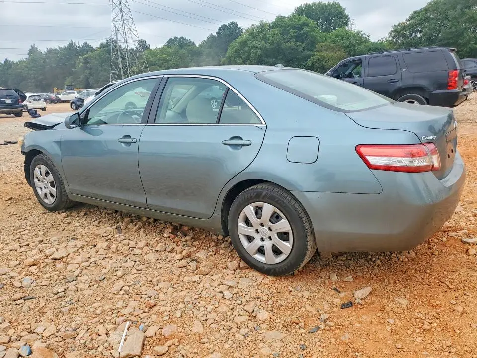 2010 TOYOTA CAMRY LE  