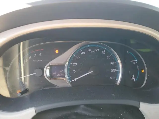 2013 TOYOTA SIENNA XLE  