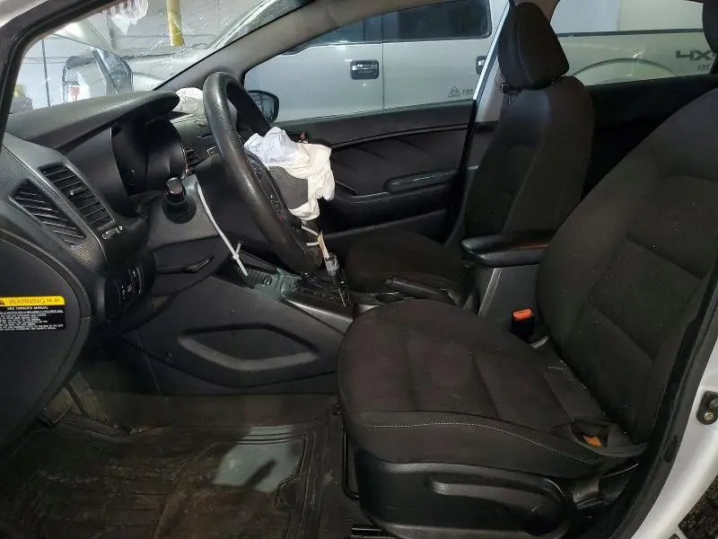 2016 KIA FORTE LX  