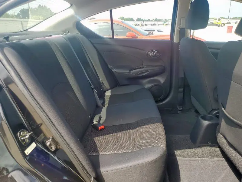 2013 NISSAN VERSA S  