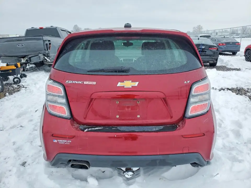 2017 CHEVROLET SONIC LT  