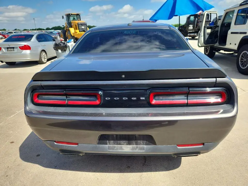 2017 DODGE CHALLENGER SXT  