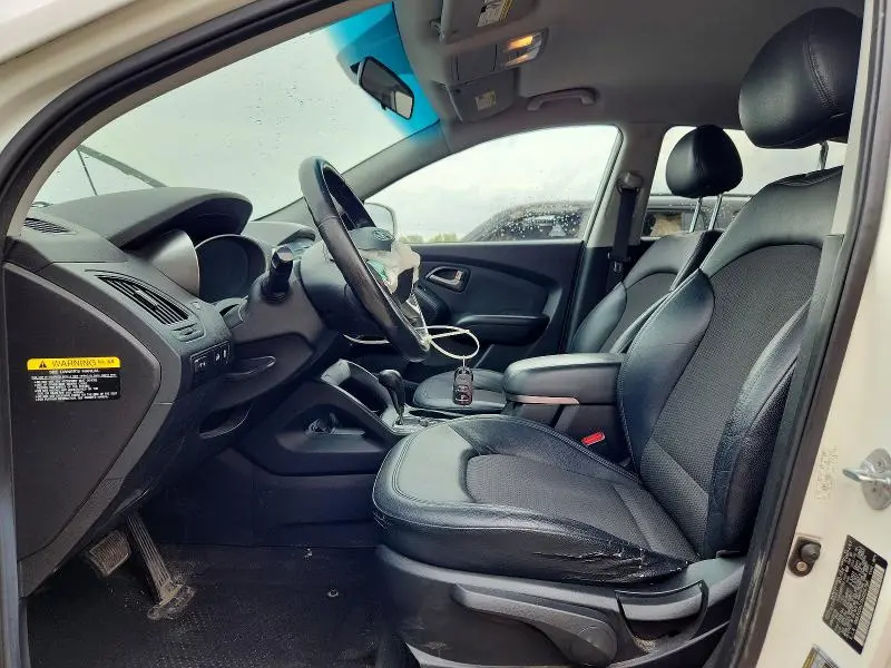 2010 HYUNDAI TUCSON GLS  