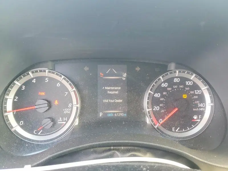 2021 TOYOTA HIGHLANDER LE  