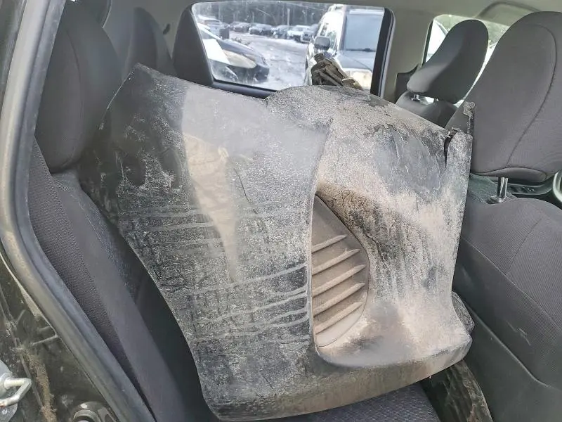 2015 TOYOTA YARIS 5-DOOR L  