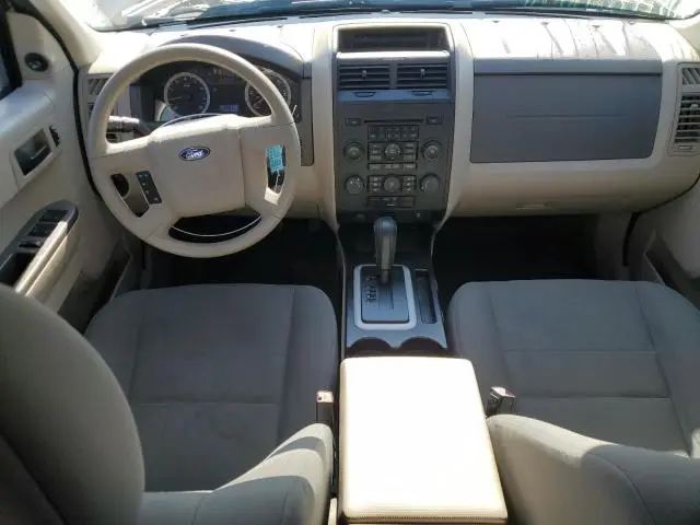 2010 FORD ESCAPE XLS  
