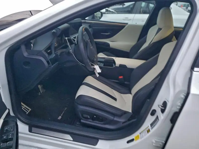 2022 LEXUS ES 300H BASE  