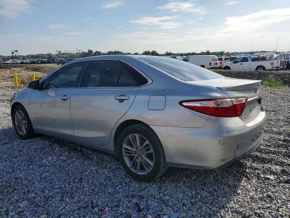 2017 TOYOTA CAMRY SE  