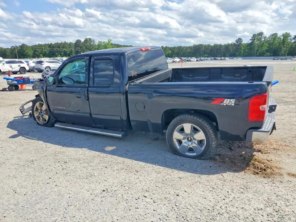 2011 CHEVROLET SILVERADO K1500 LT  