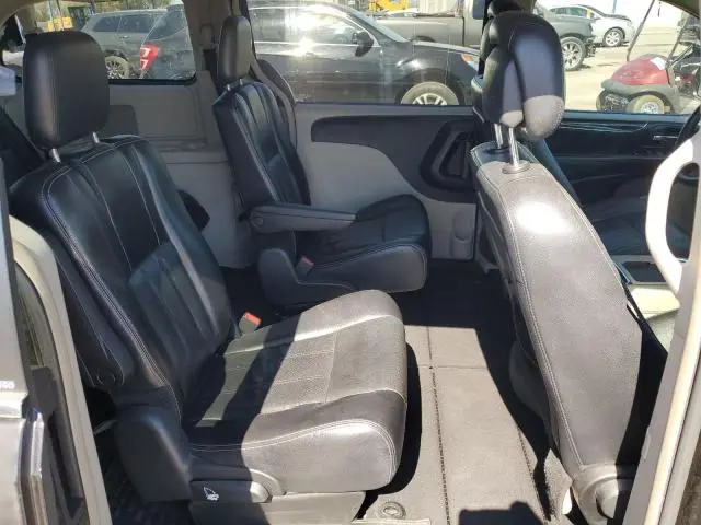 2012 CHRYSLER TOWN & COUNTRY TOURING  