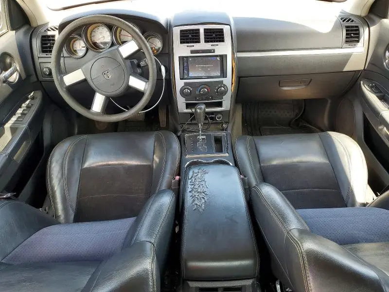 2010 DODGE CHARGER SXT  