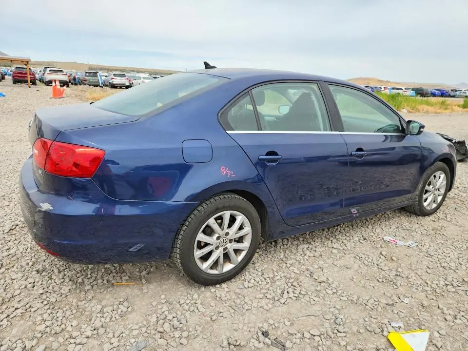 2014 VOLKSWAGEN JETTA SE  