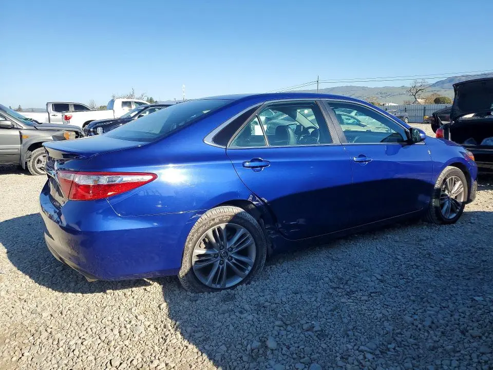 2016 TOYOTA CAMRY LE  