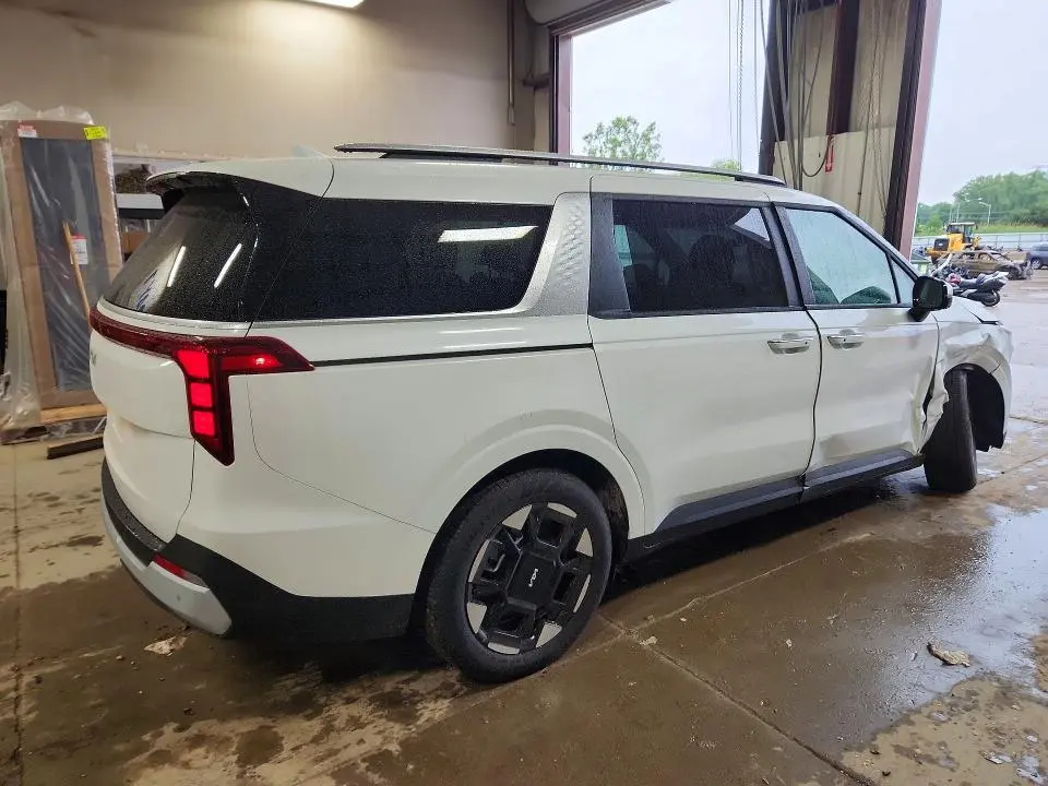 2026 KIA CARNIVAL EX  