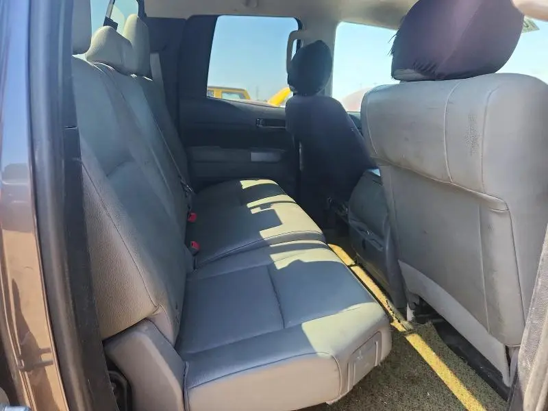 2011 TOYOTA TUNDRA DOUBLE CAB SR5  