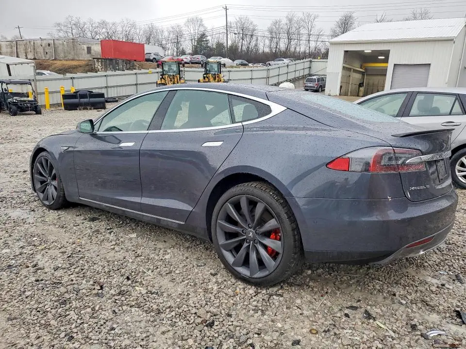 2015 TESLA MODEL S 85D  