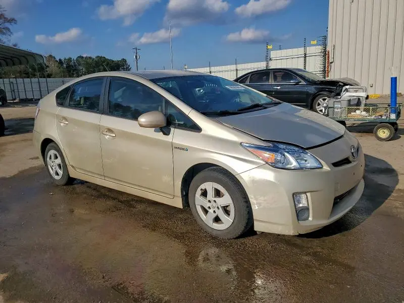 2010 TOYOTA PRIUS   