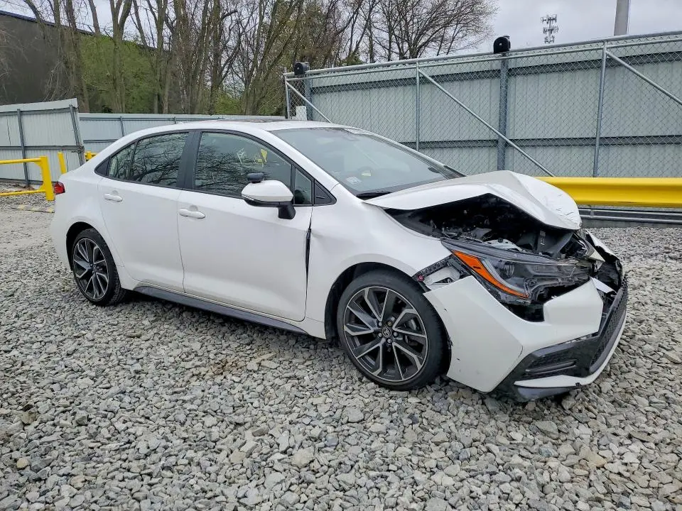 2021 TOYOTA COROLLA SE  