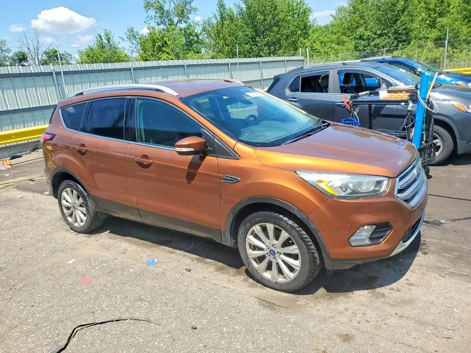 2017 FORD ESCAPE TITANIUM  