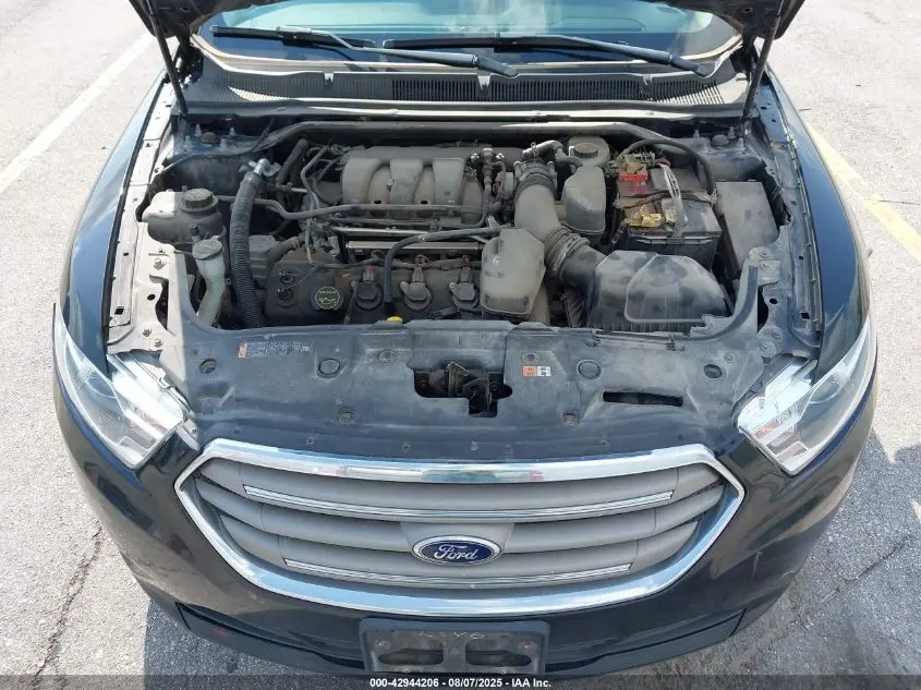 2016 FORD TAURUS SE