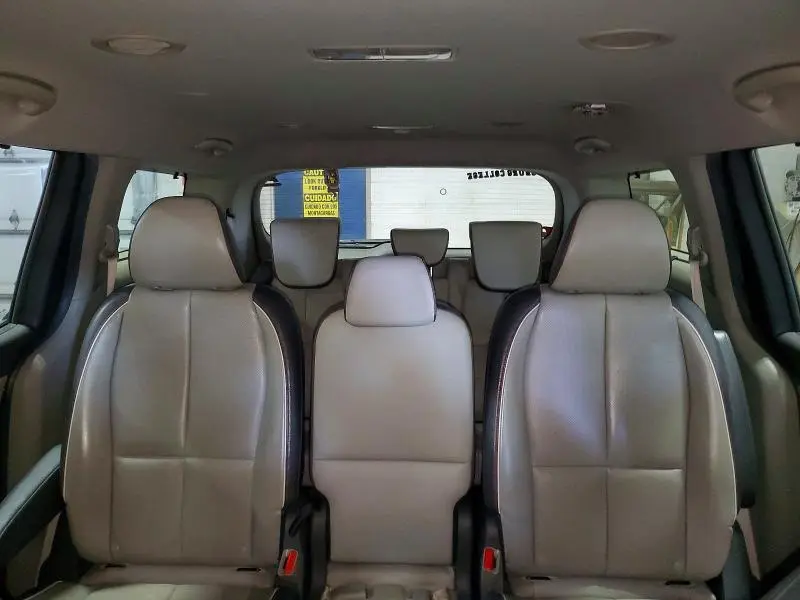 2017 KIA SEDONA SX  