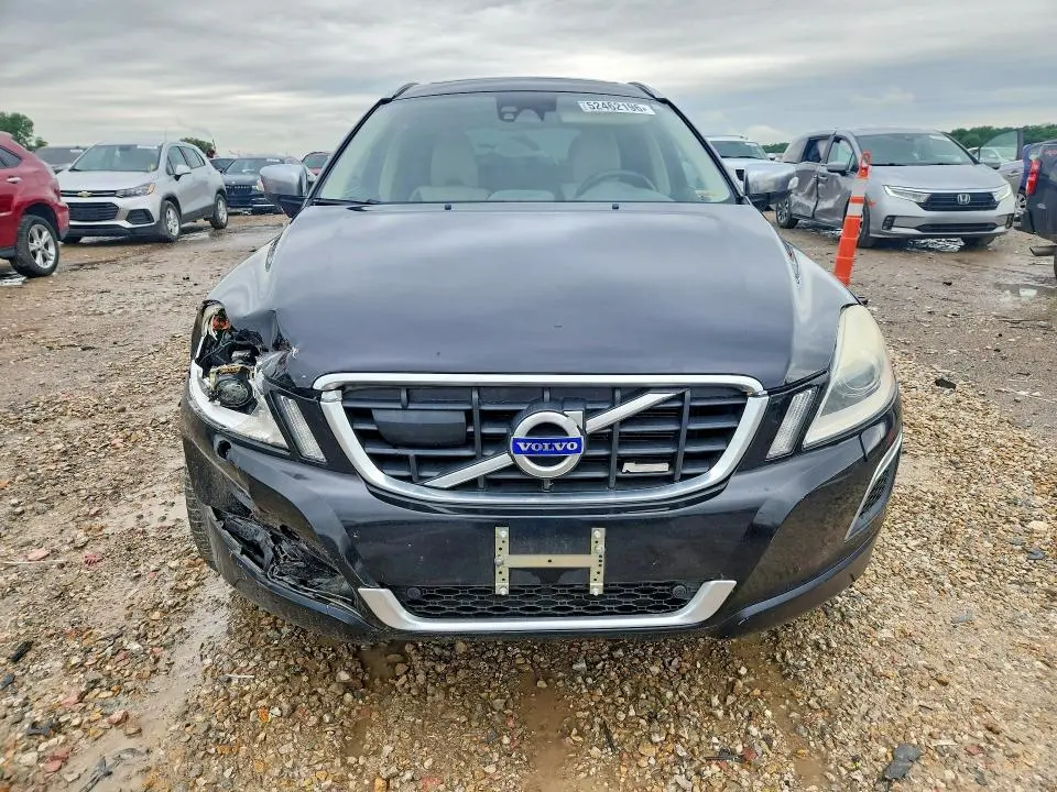 2011 VOLVO XC60 T6  