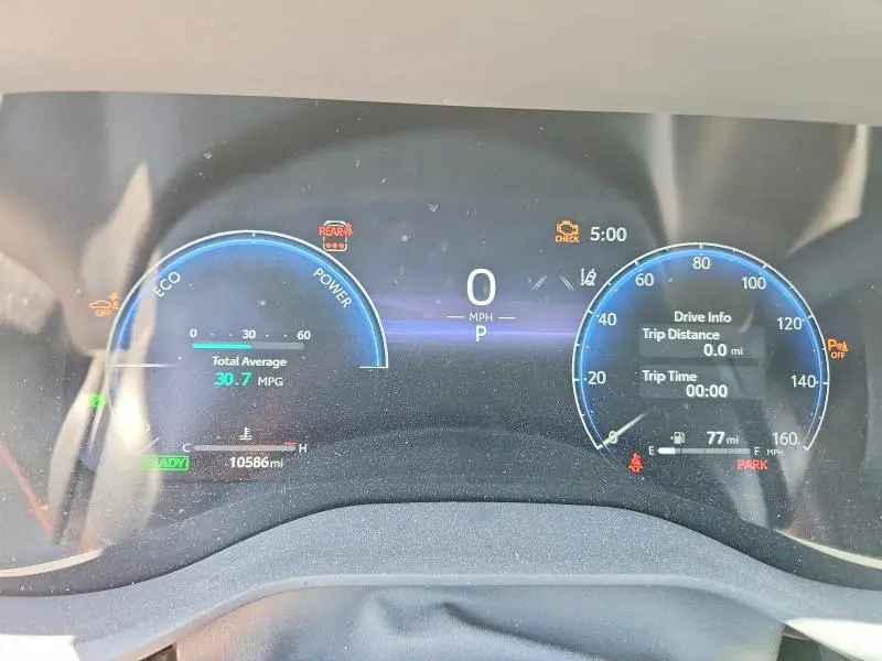 2025 TOYOTA SIENNA XSE  