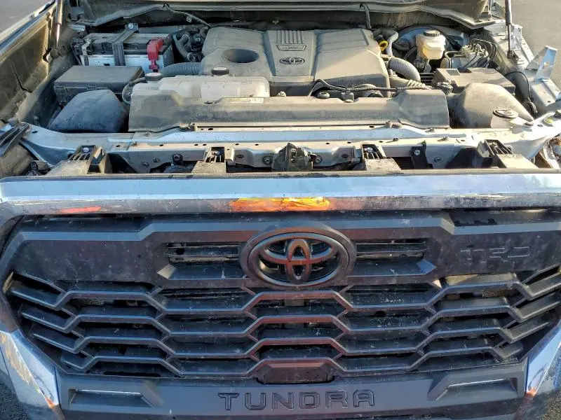 2023 TOYOTA TUNDRA CREWMAX SR5  
