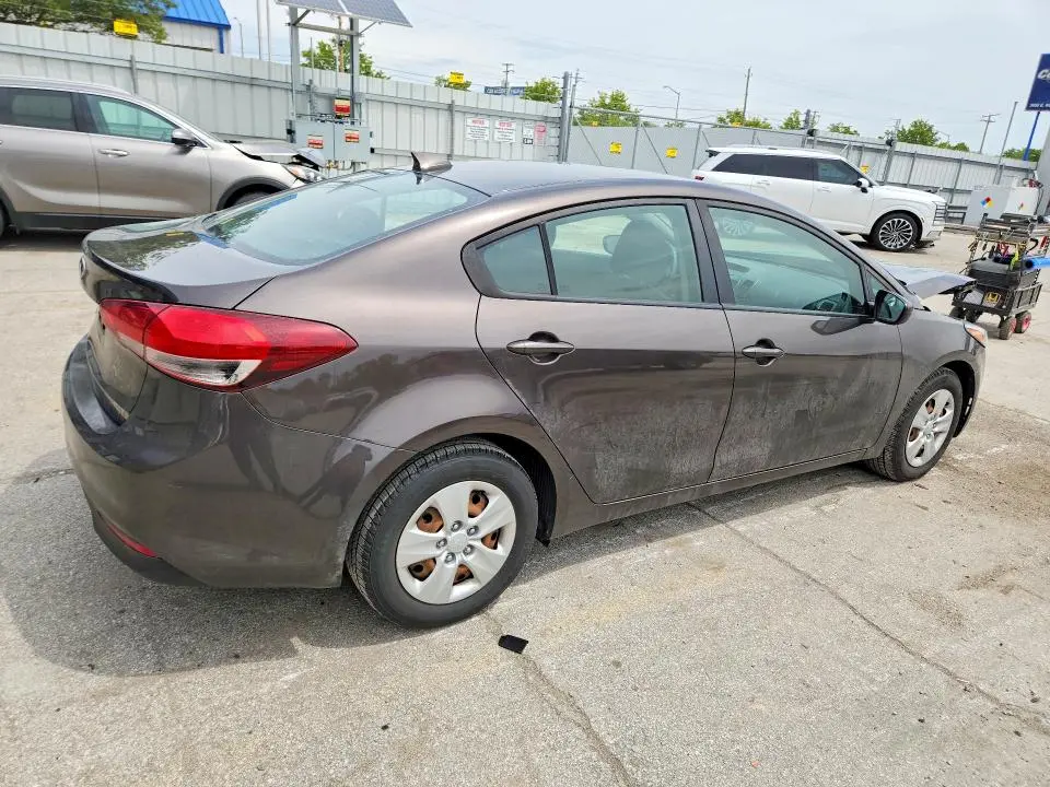 2018 KIA FORTE LX  