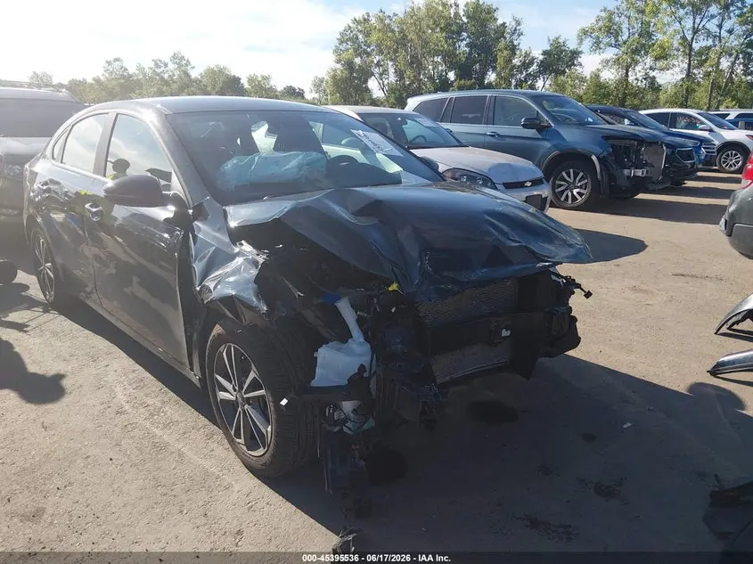 2023 KIA FORTE LXS
