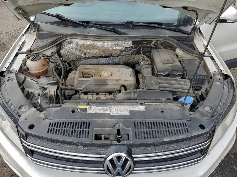 2013 VOLKSWAGEN TIGUAN S  