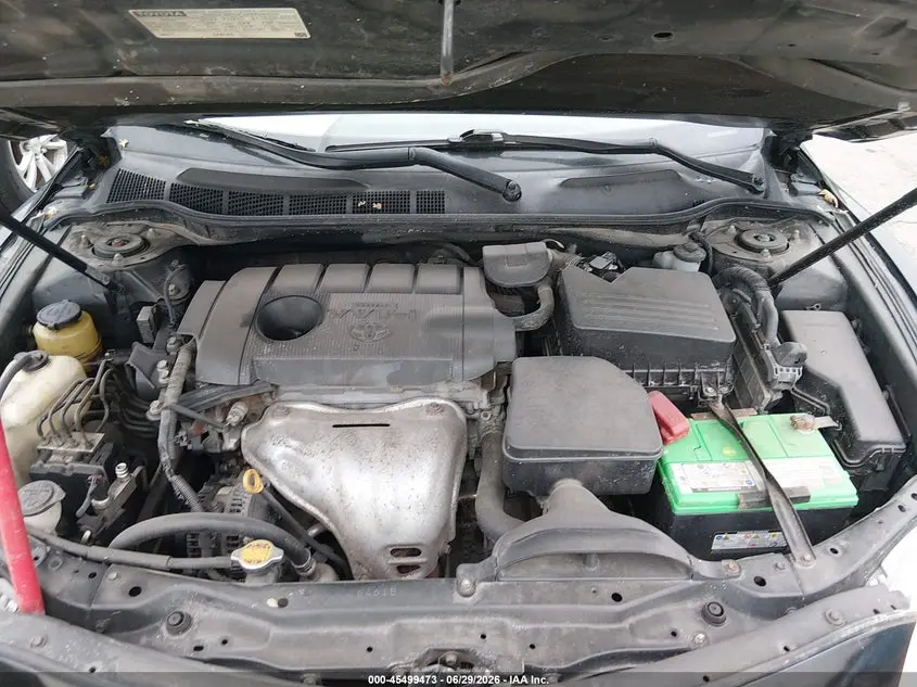 2011 TOYOTA CAMRY SE