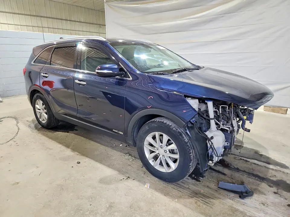 2016 KIA SORENTO LX V6  