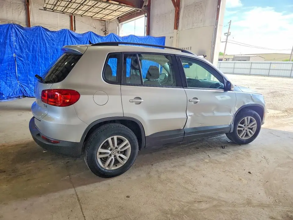 2016 VOLKSWAGEN TIGUAN S  