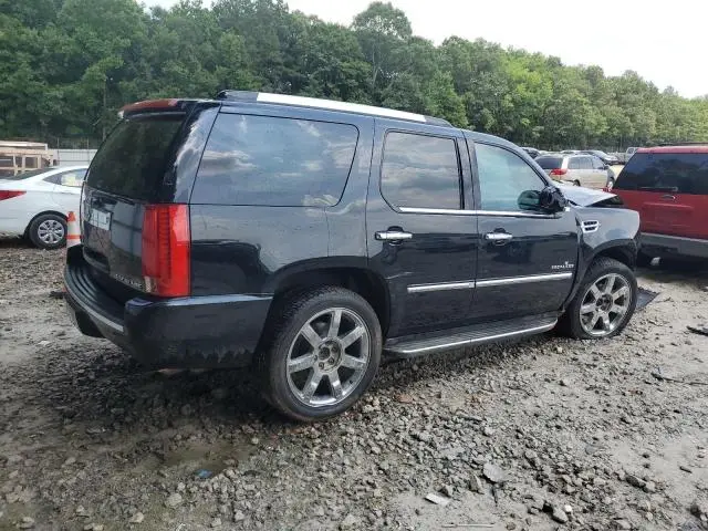 2011 CADILLAC ESCALADE LUXURY  