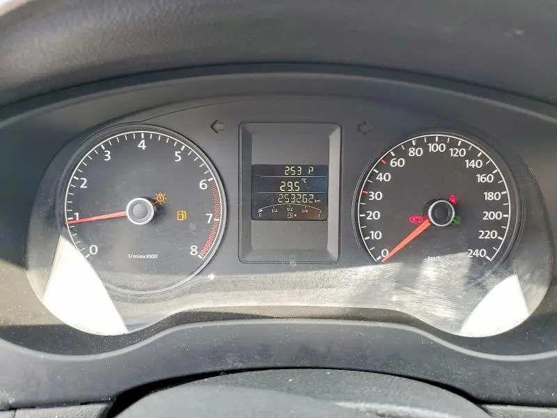 2013 VOLKSWAGEN JETTA BASE  