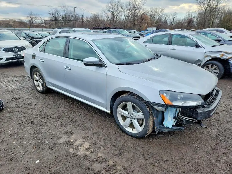 2012 VOLKSWAGEN PASSAT SE  
