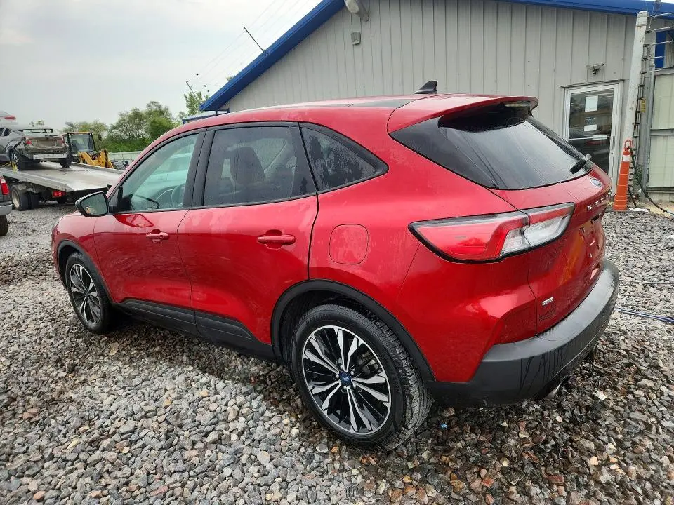 2022 FORD ESCAPE SE  