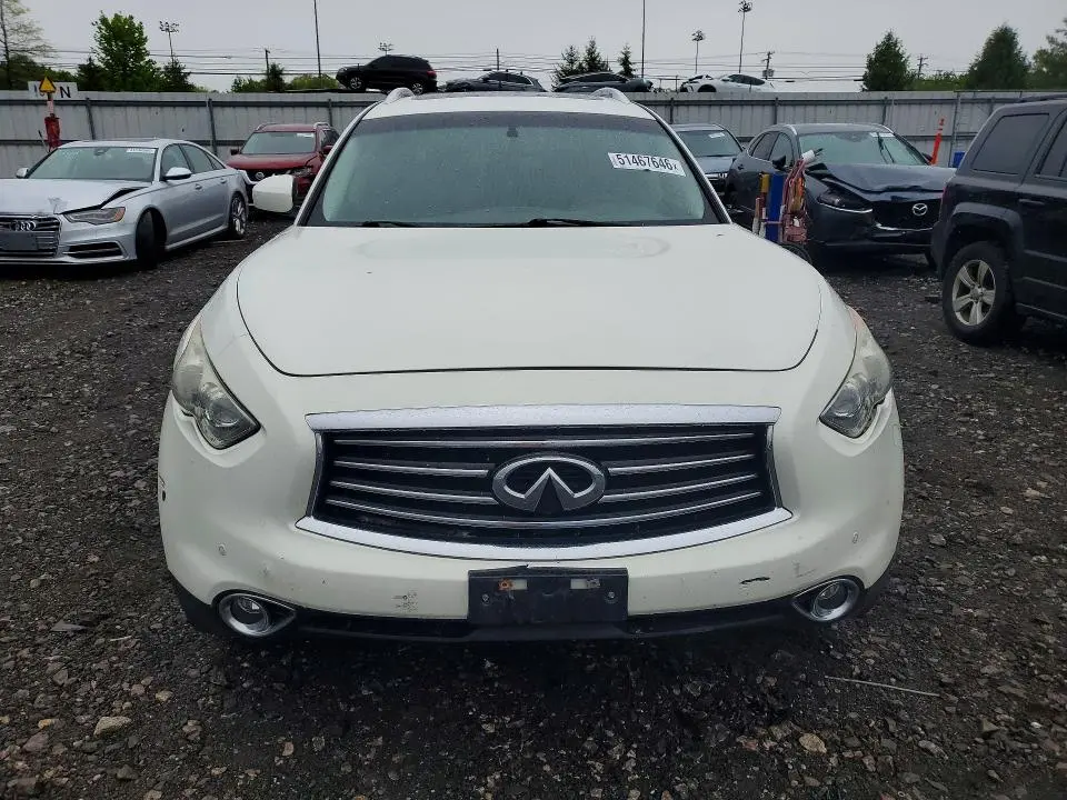 2016 INFINITI QX70 BASE  