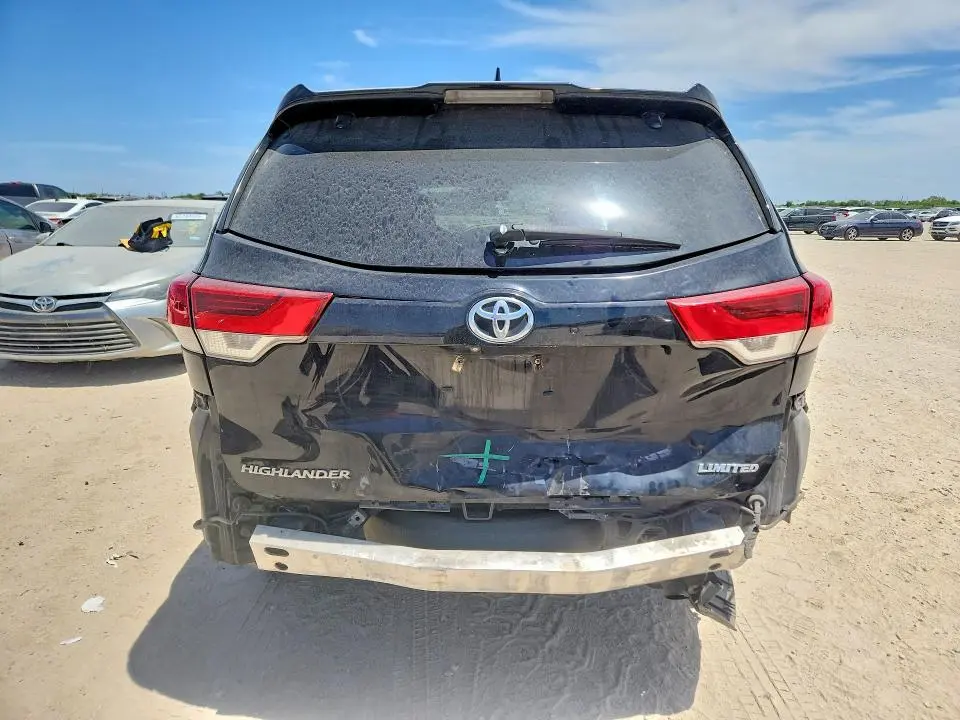 2017 TOYOTA HIGHLANDER LIMITED PLATINUM  