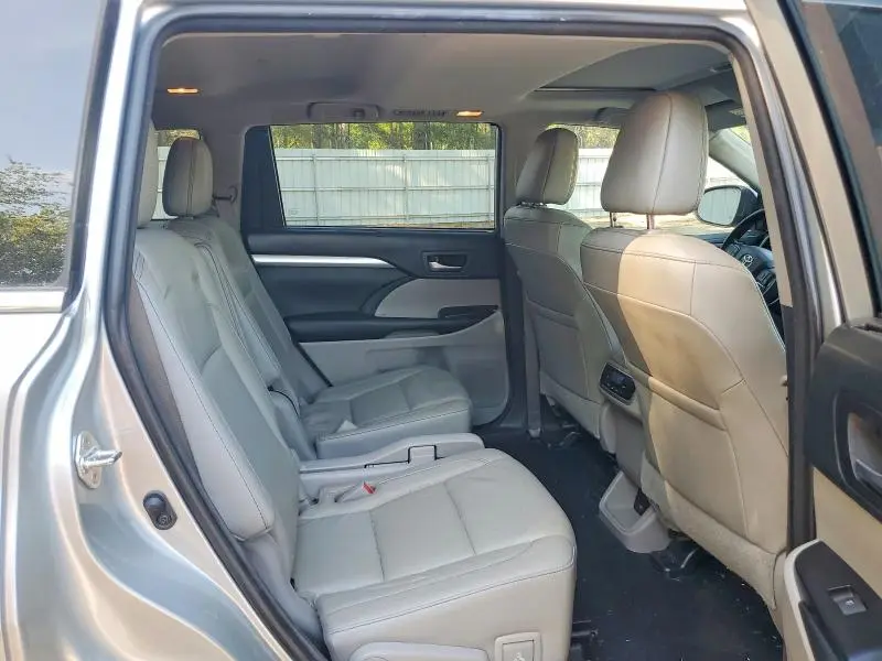 2018 TOYOTA HIGHLANDER XLE  