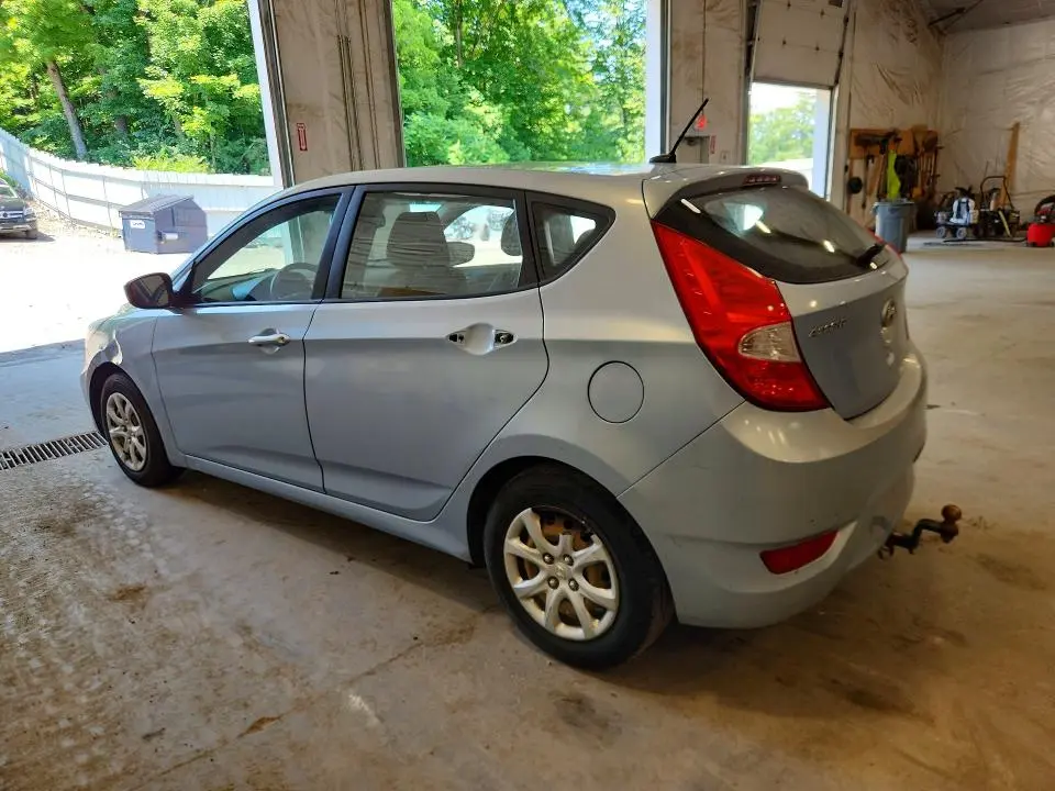 2013 HYUNDAI ACCENT GS  
