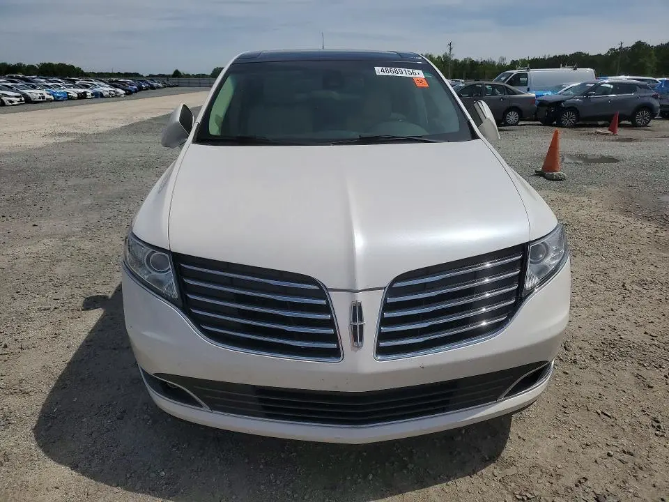 2019 LINCOLN MKT   