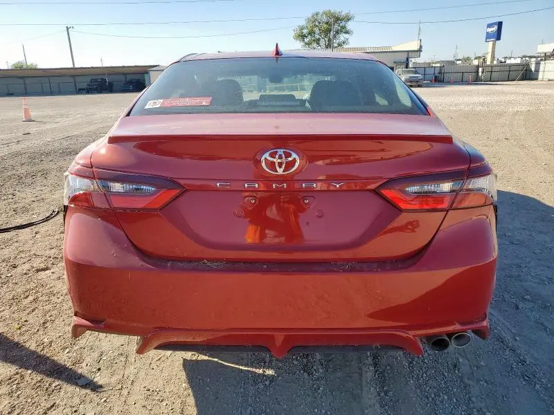 2022 TOYOTA CAMRY SE  