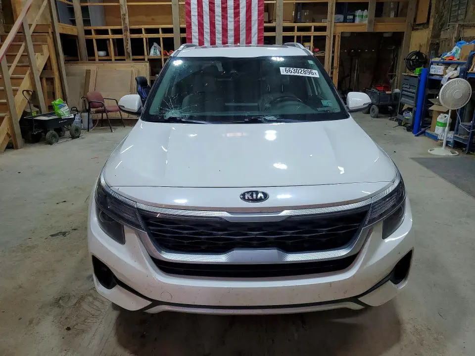 2021 KIA SELTOS EX  
