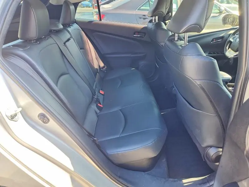 2017 TOYOTA PRIUS FOUR TOURING  