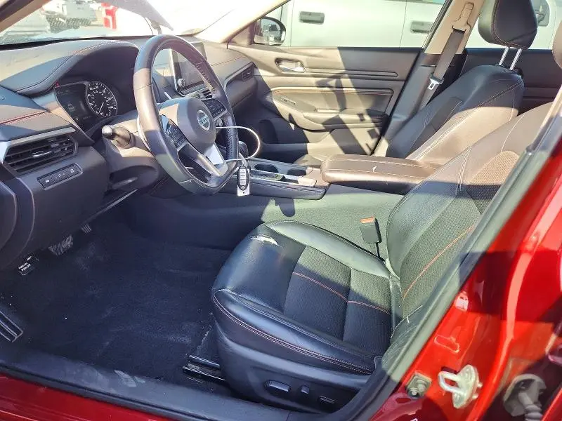 2019 NISSAN ALTIMA SR  
