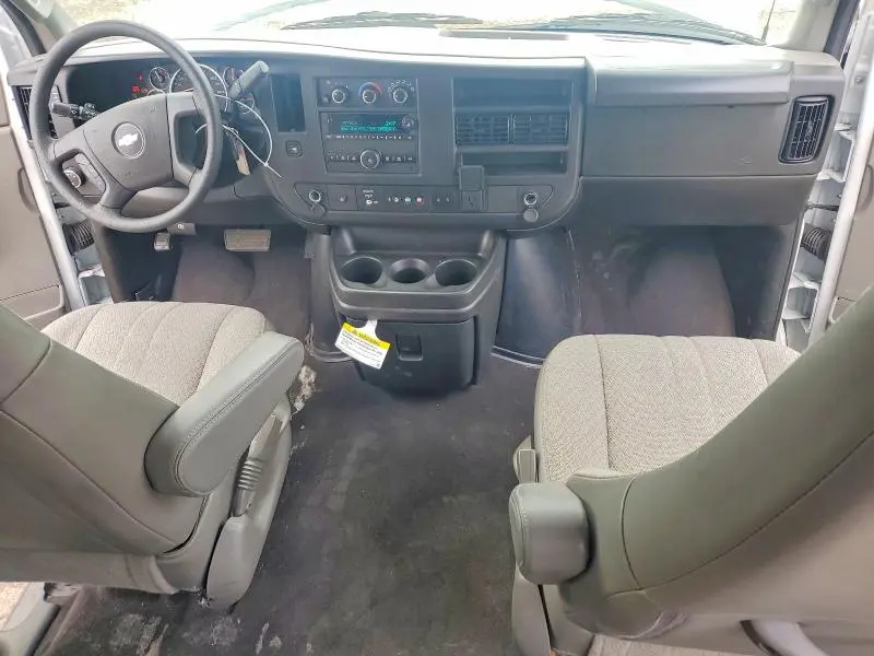 2025 CHEVROLET EXPRESS   