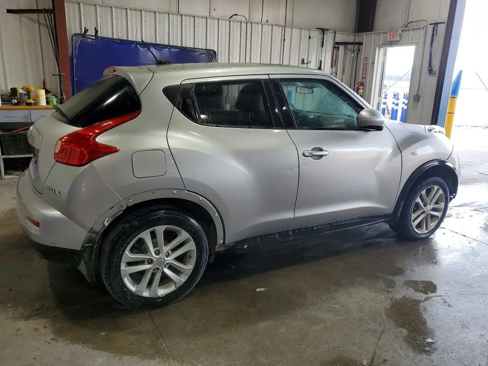 2011 NISSAN JUKE S  